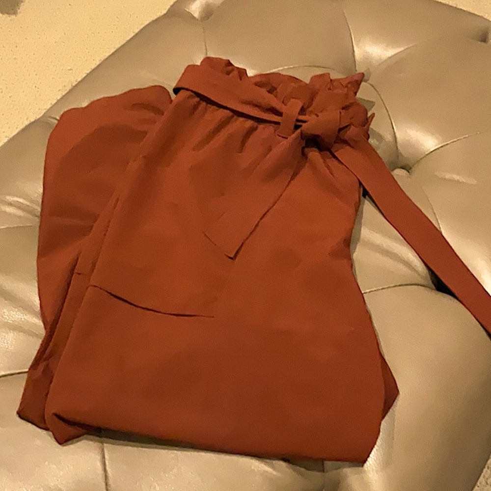 Athleta Women’s Paperbag Waist Pants